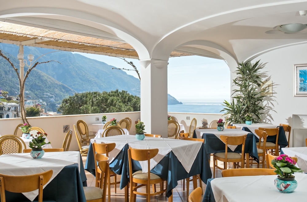 Hotel Vittoria Positano 43/53