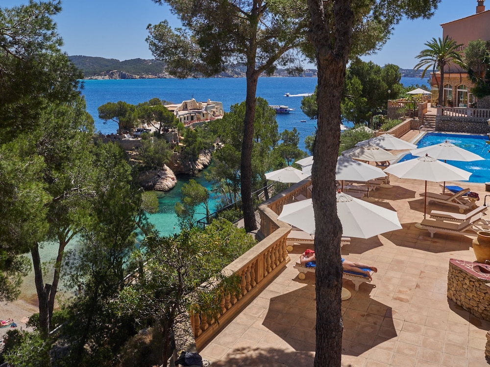 Petit Cala Fornells 40/50
