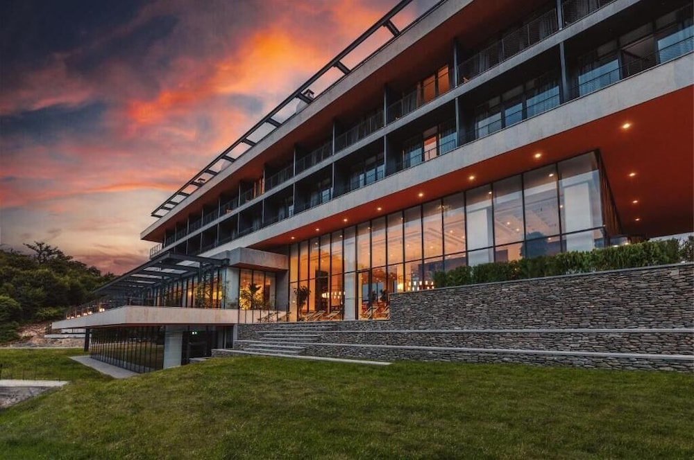Kvareli Lake Resort in KVARELI