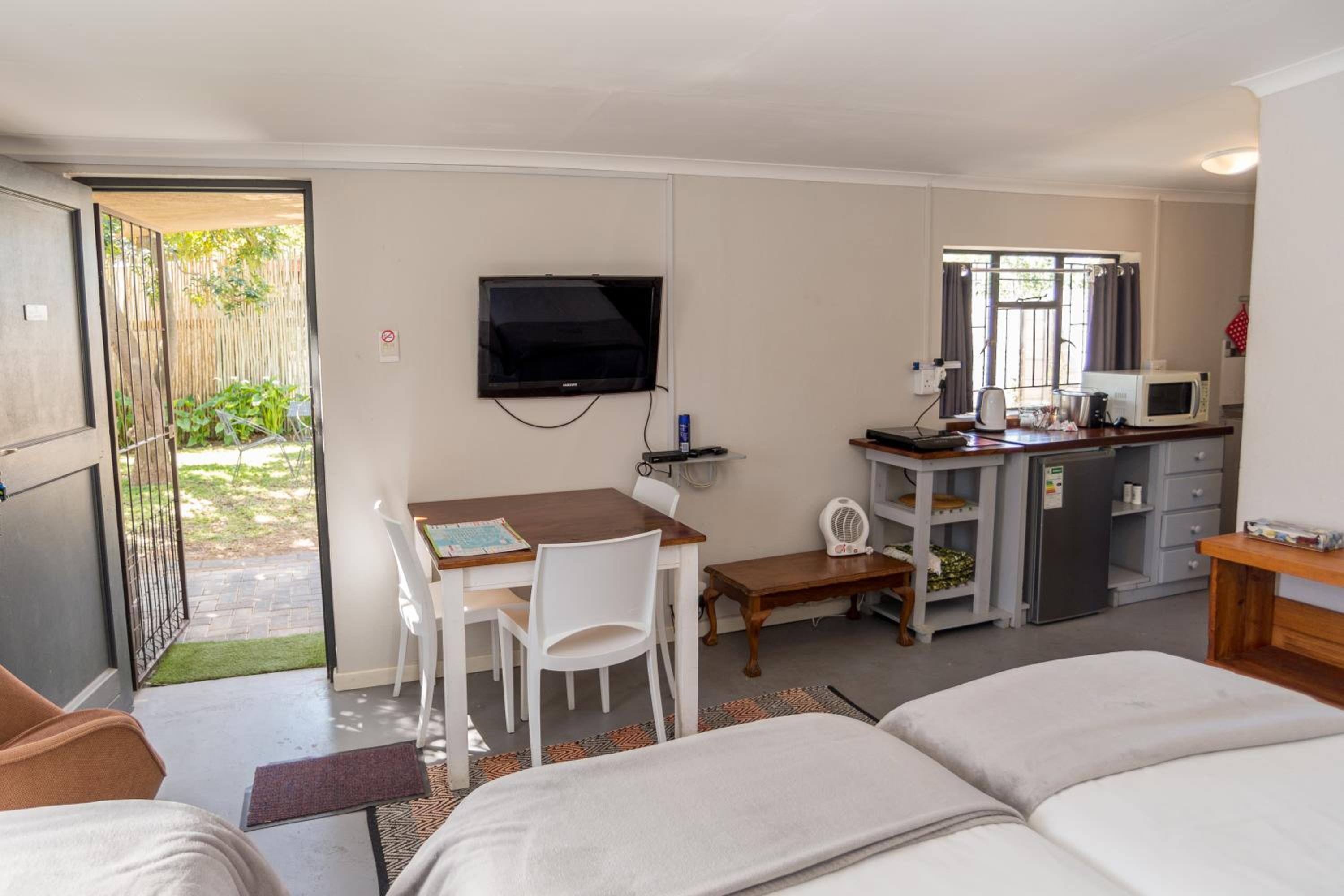 Vlettershof Guest House 19/40
