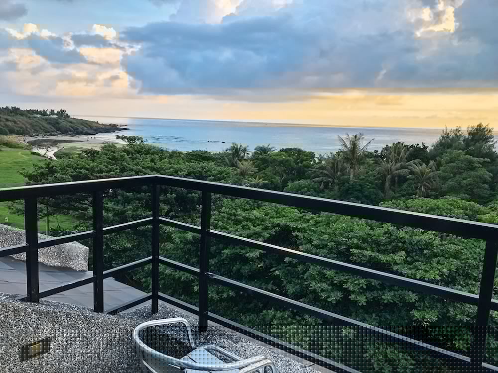 Tranquil Sea Hotel 38/46