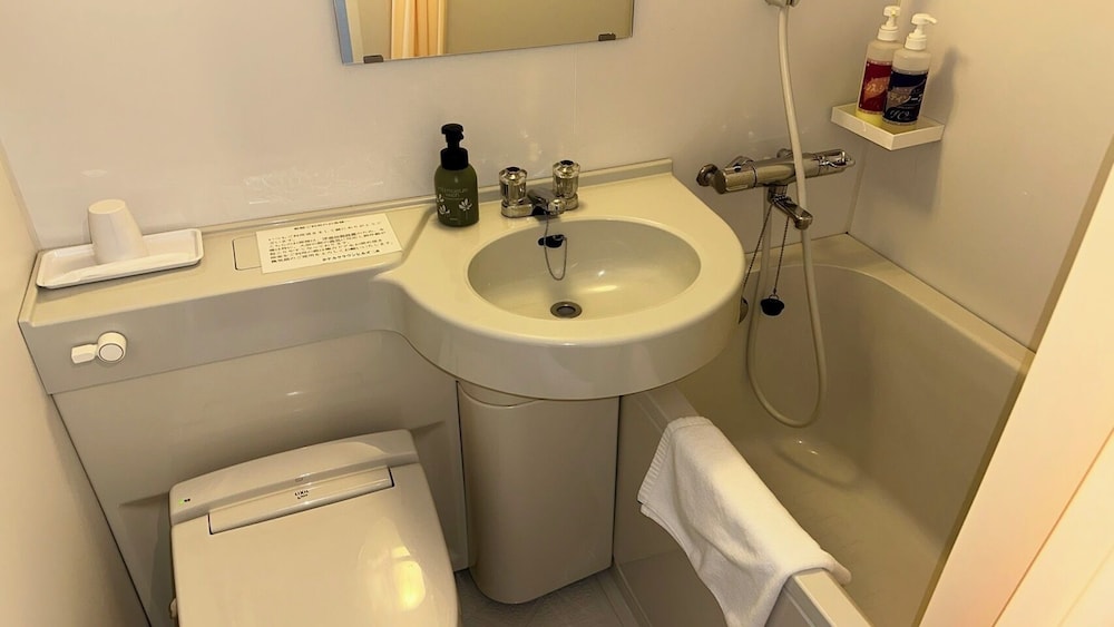 Hotel Crown Hills Miyoshi 36/40