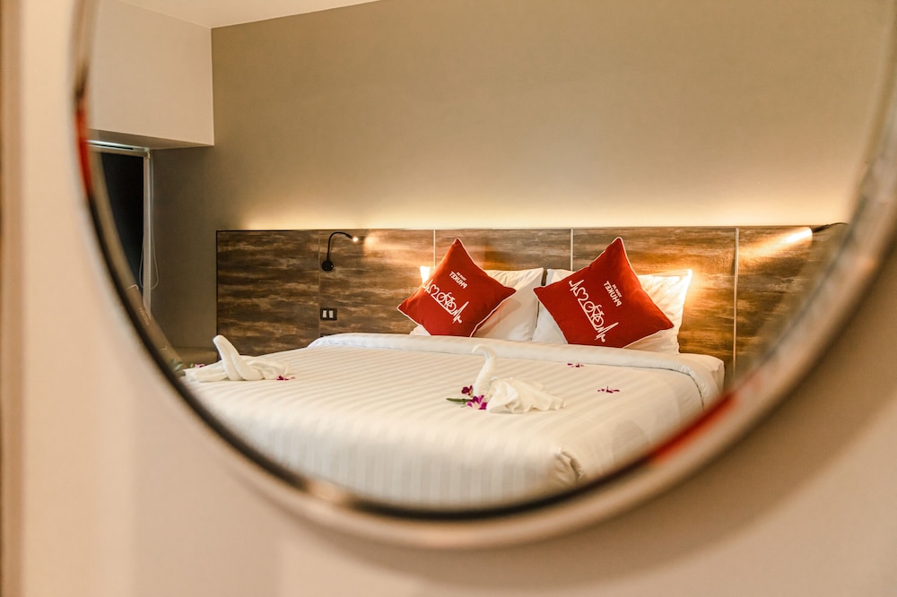 Tour De Phuket Hotel 26/71