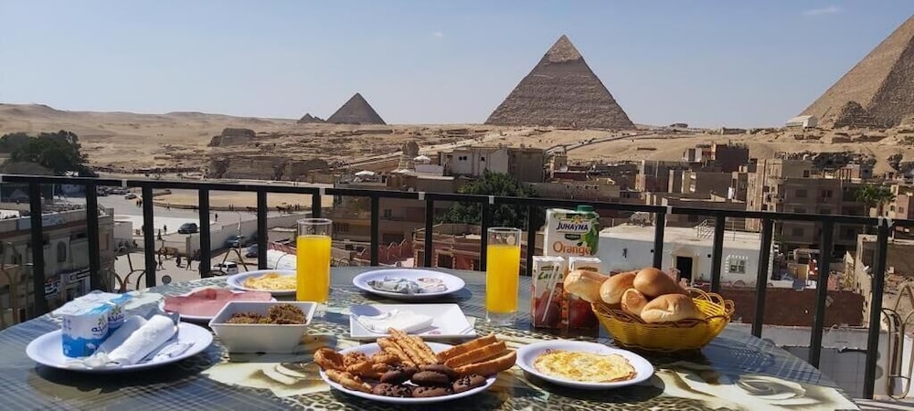 Pyramids Plateau Hotel 30/41