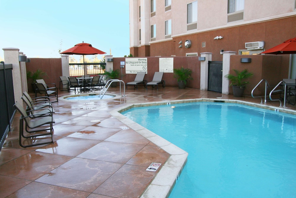 HAMPTON INN SUITES BANNING BEAUMONT