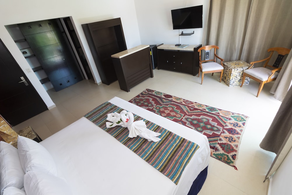 MARAZUL HOTEL BOUTIQUE 23/54