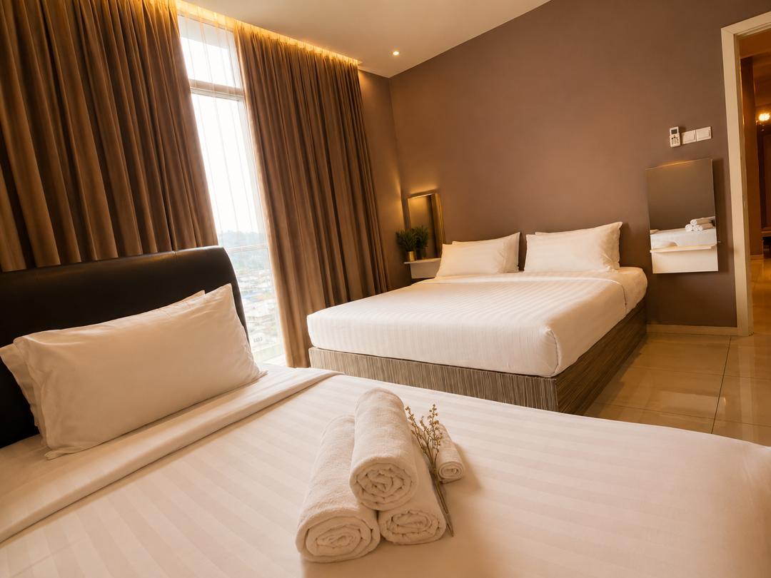 3 Bedrooms, Apartment