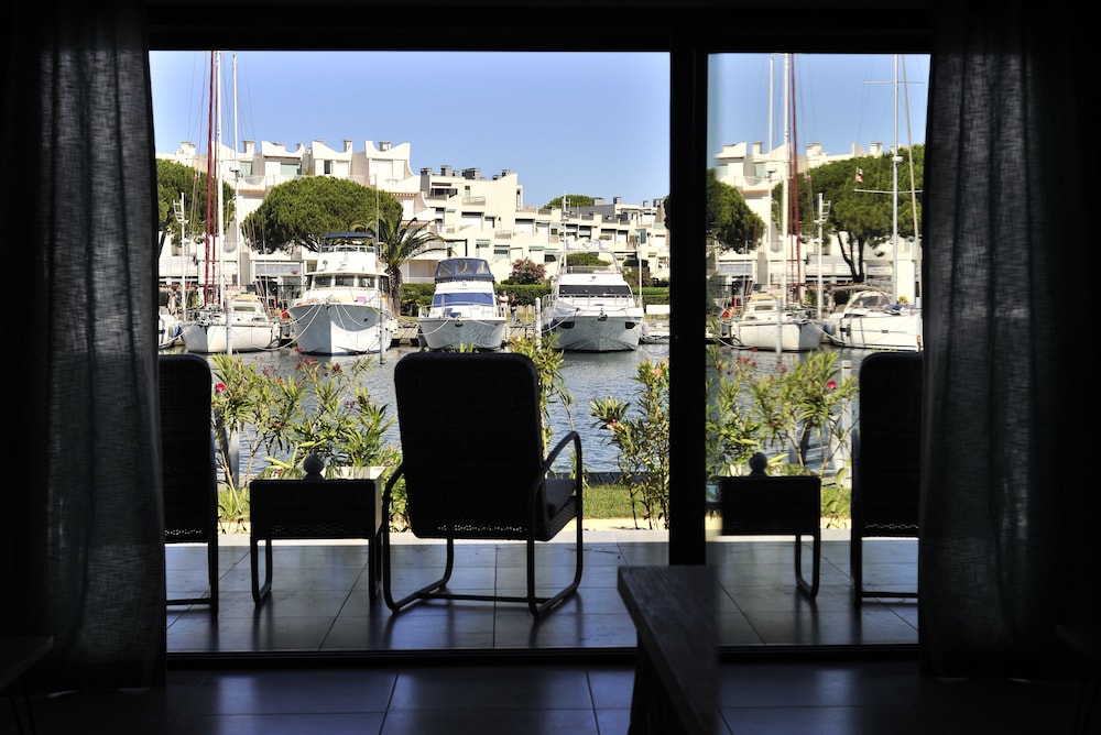 Le Spinaker Hotel Lodge And Spa 48/50