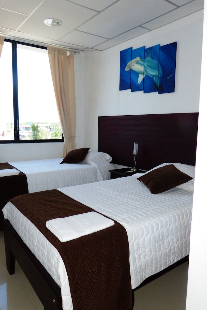 Hotel Brisas Del Pacifico 42/65