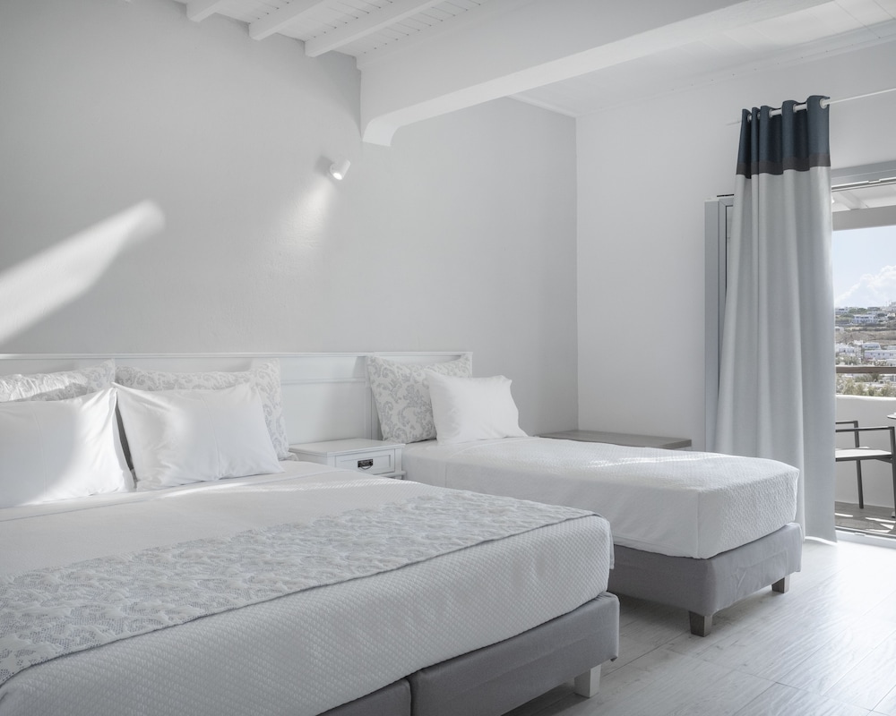 Mykonos Essence Hotel 15/47