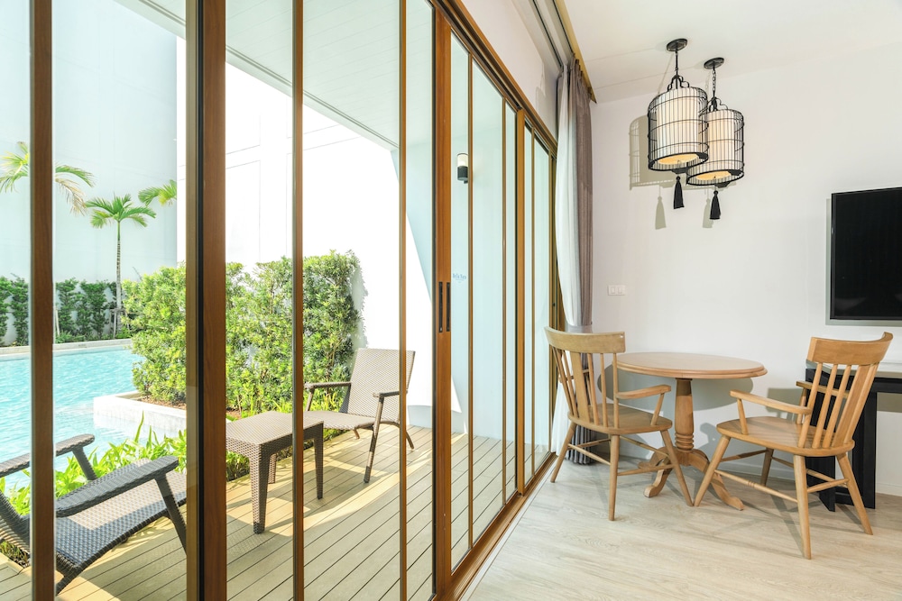 Bella Nara Phuket Naiyang Beach 32/50