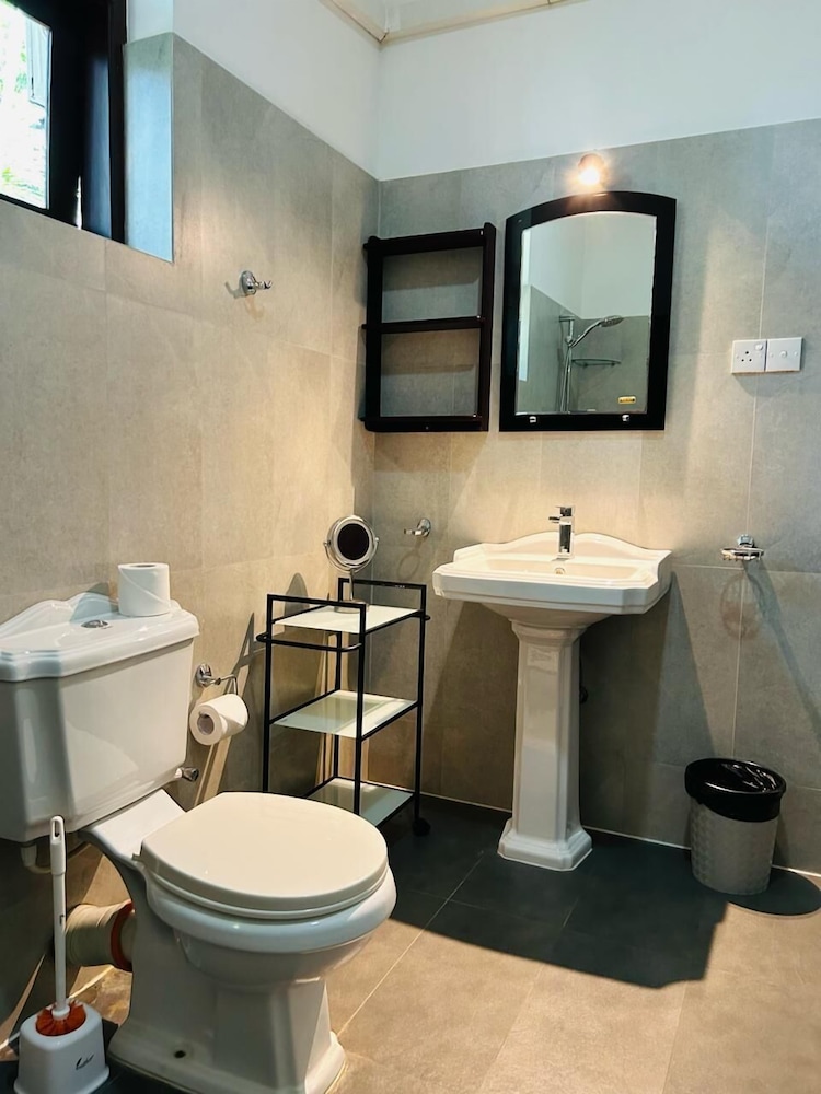 Traum Villa Bentota 49/50
