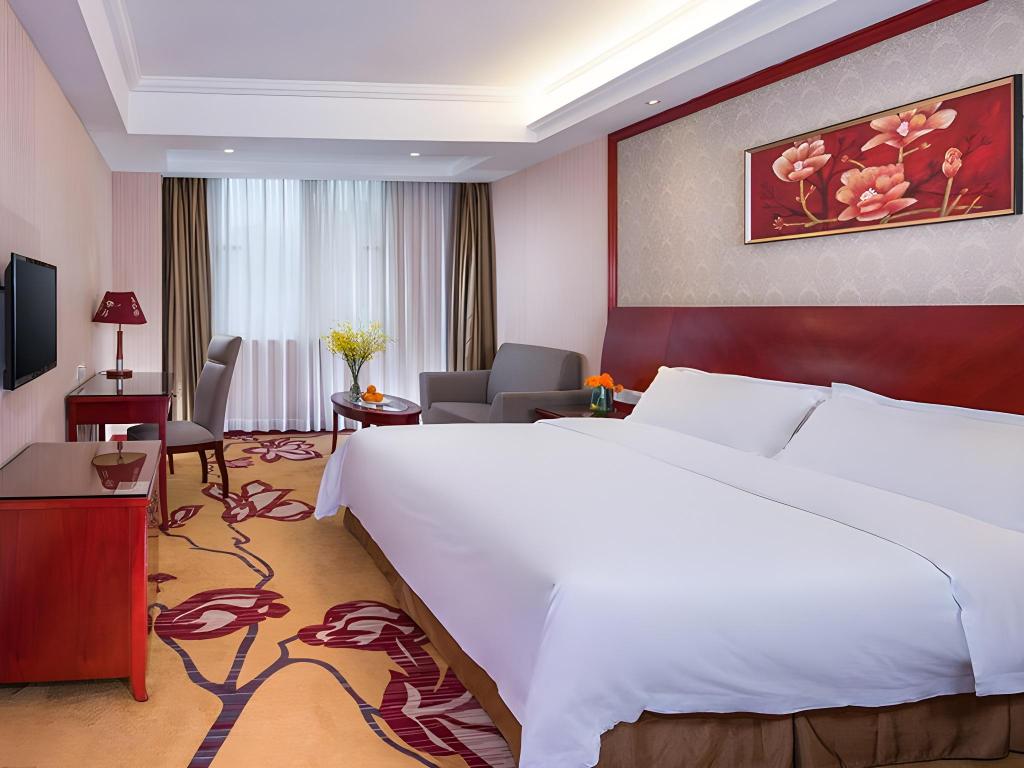 Vienna Hotel Shenzhen Baoan Chuangye Road 19/56