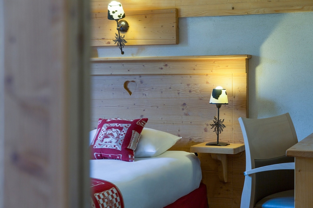 Chalet-Hotel Le Beausoleil, The Originals Relais (Hotels-Chalets de Tradition) 14/35