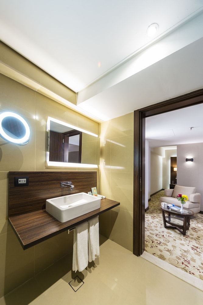 Retaj Inn Al Wakrah 48/48