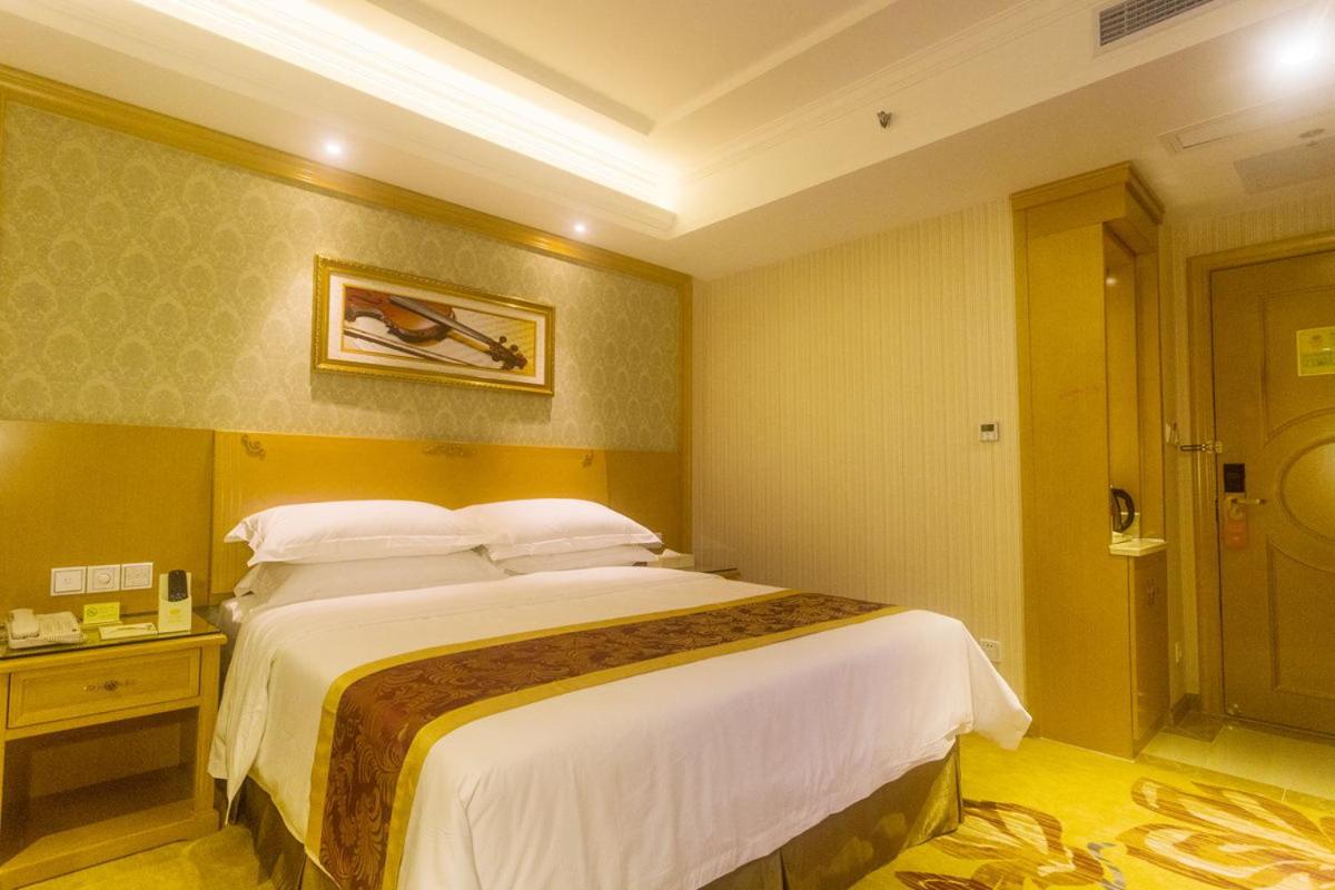 Vienna Hotel Sanya Yalong Bay Qianguqing 12/27
