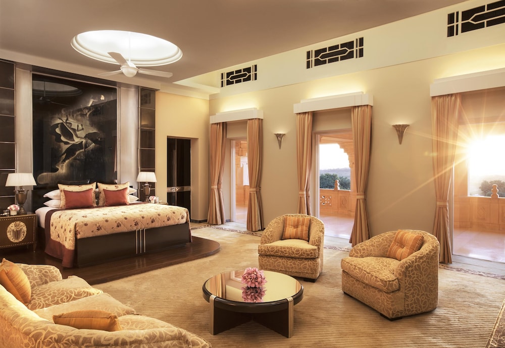 Umaid Bhawan Palace 37/74
