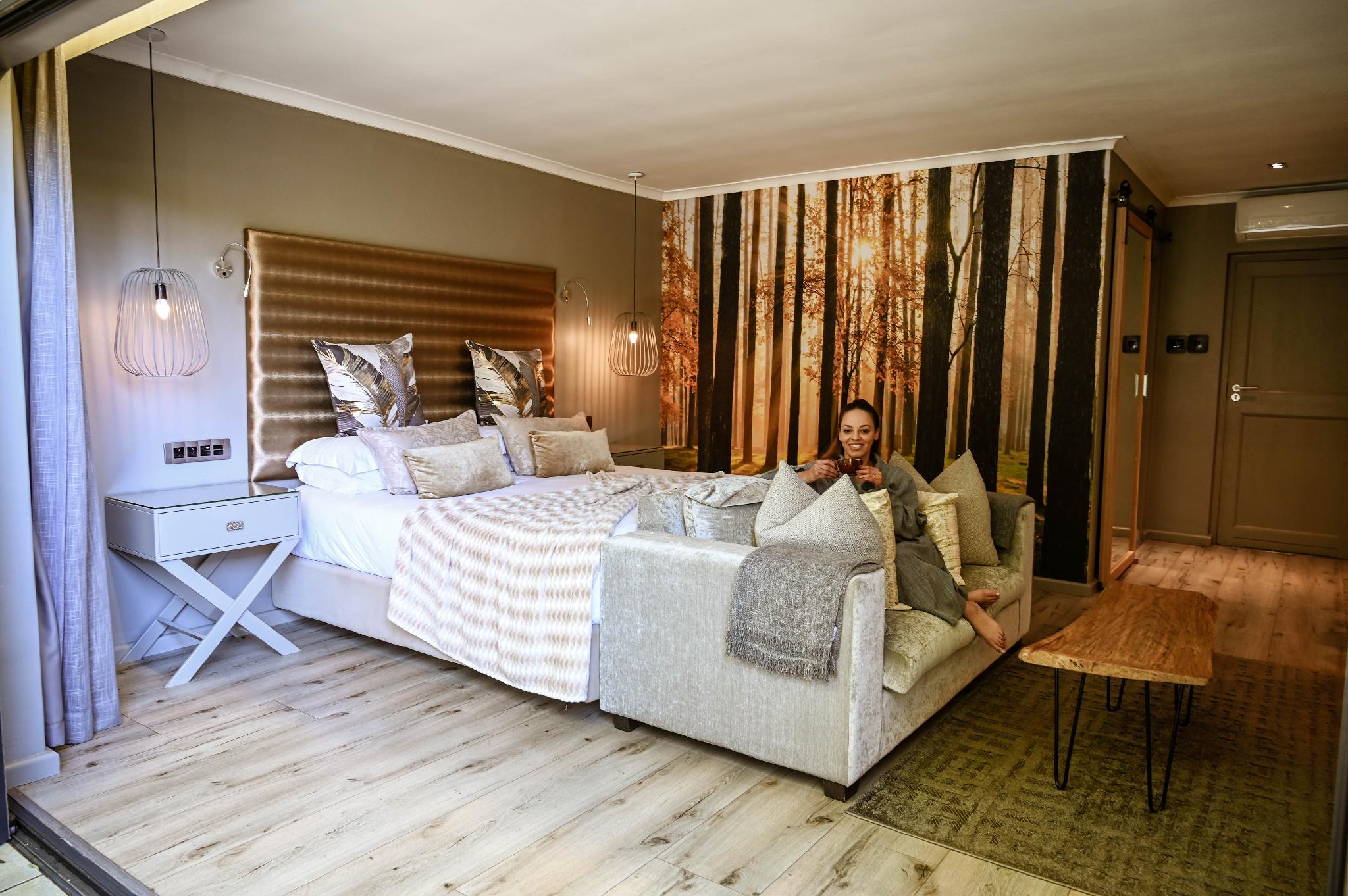 Superior, Suite, Garden View