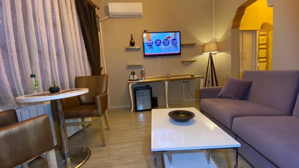 Chez Bore Boutique Hotel 51/71