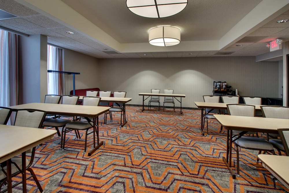 Drury Inn and Suites Evansville East 44/50