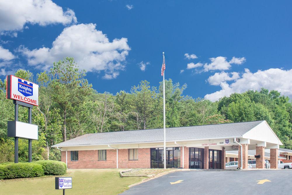 Super 8 Anniston 17/20