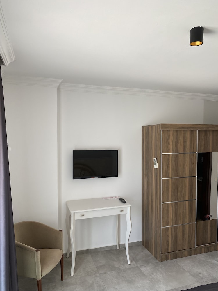 Orya Apart 29/50