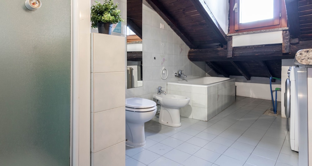 Altido Big Wooden Apartment for 6 near Milano Center 23/26