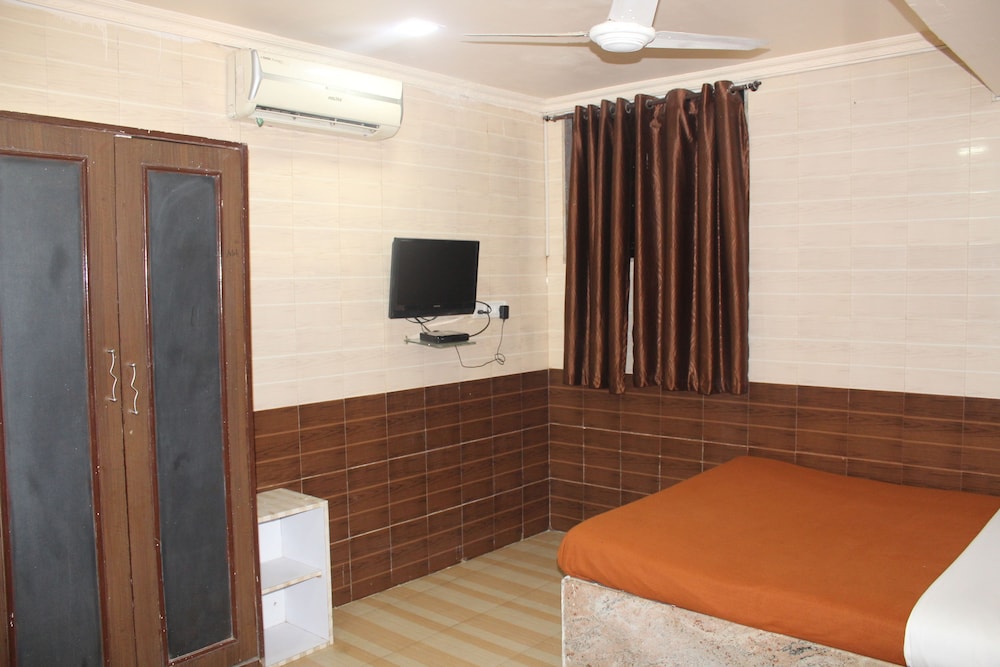 Hotel Sea Sands 27/34