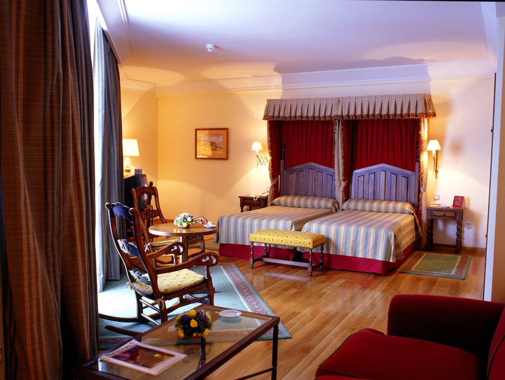 Parador De Vilalba 33/50