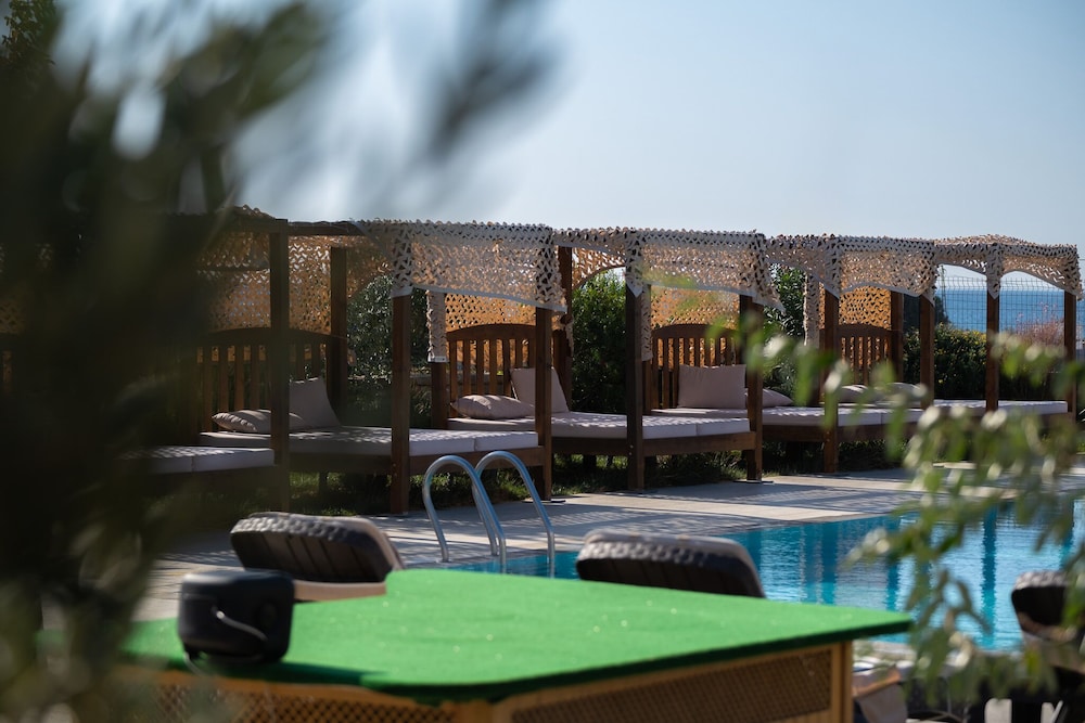 Kotinos Beach Hotel 41/47