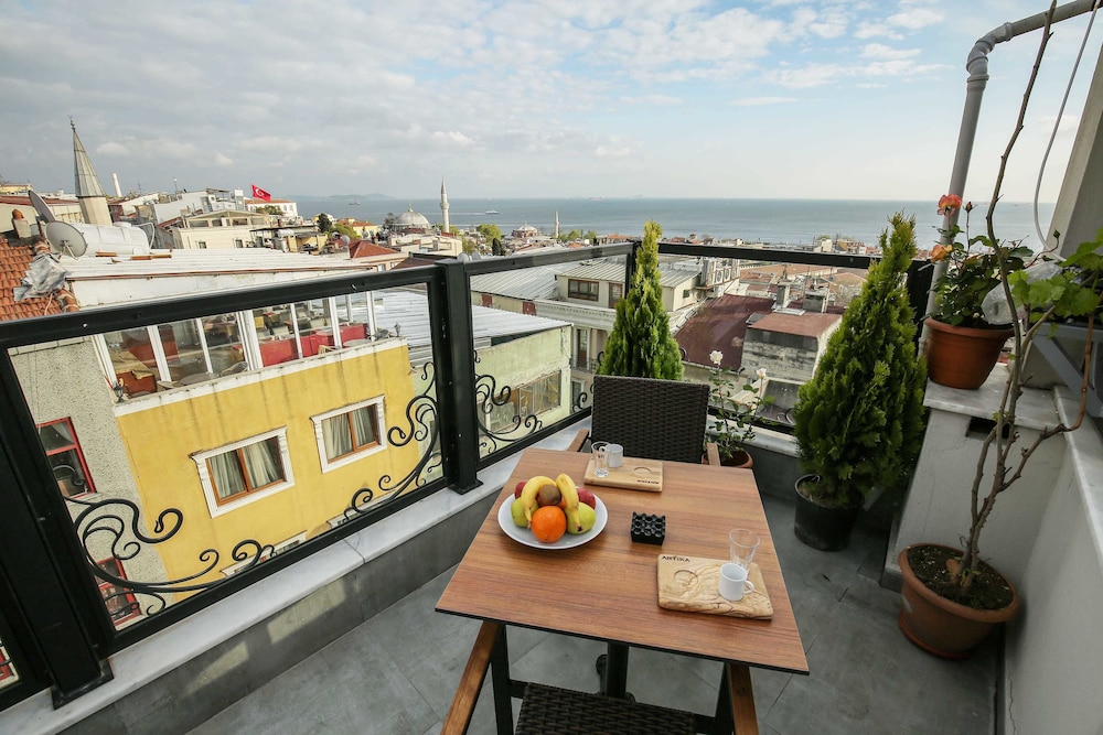 Artika Hotel 7/48