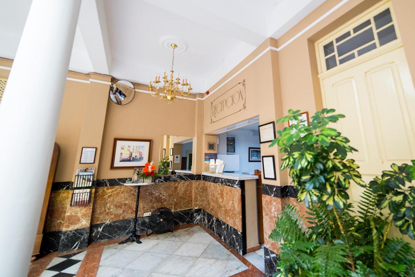 Hotel Aguere 8/32
