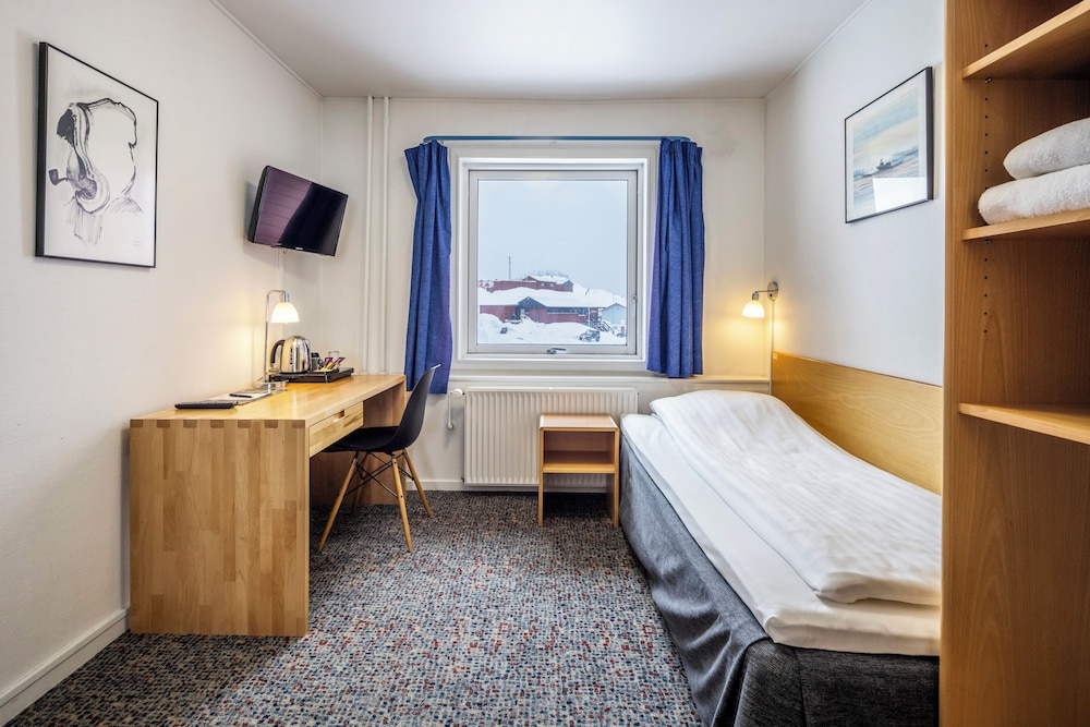 Basic, Single, Single Bed, Shared Bathroom