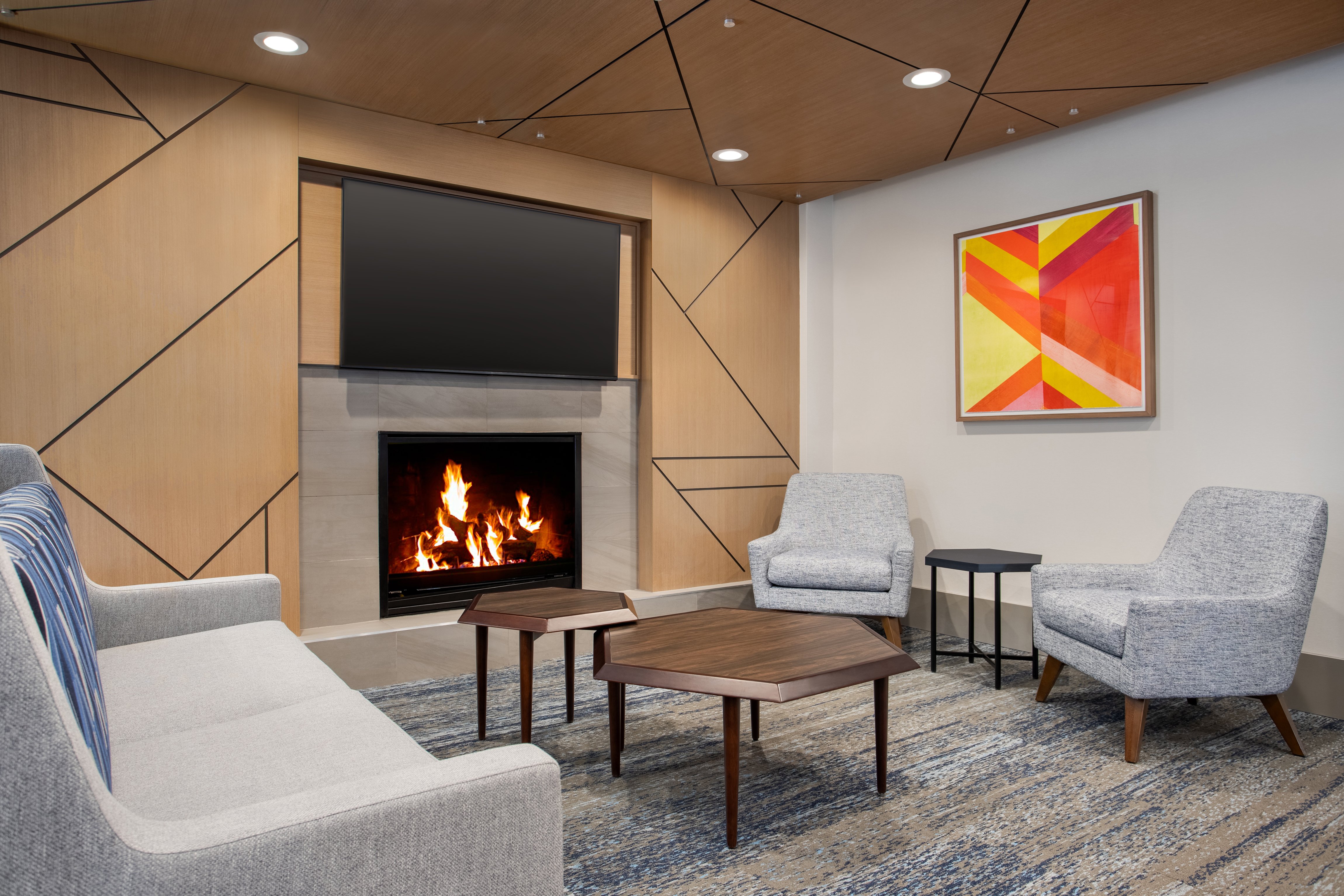 Holiday Inn Express Hotel and Suites Terre Haute 52/73