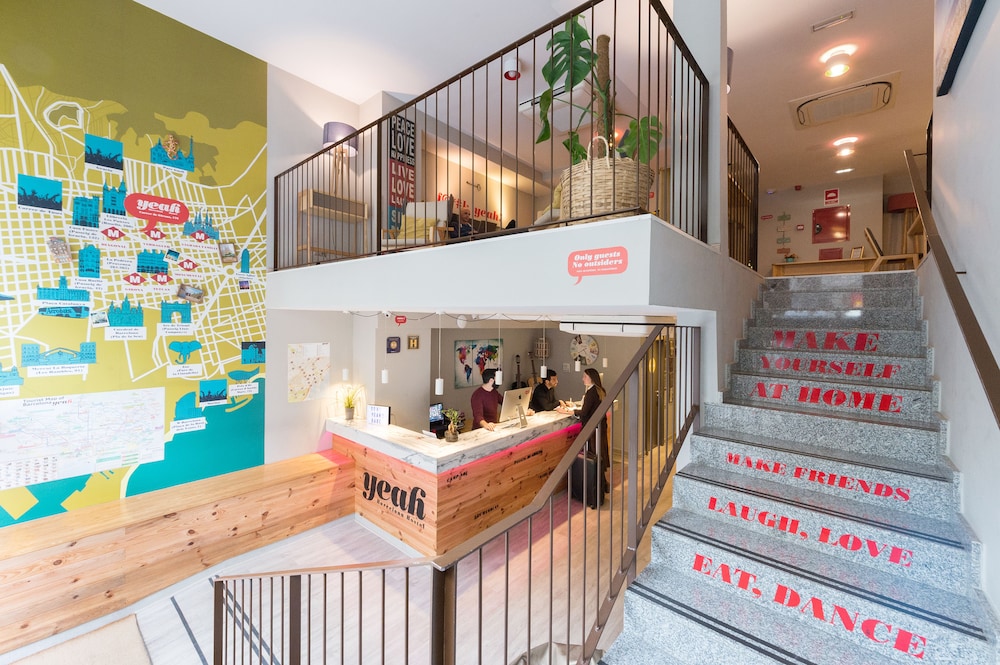 Yeah Barcelona Hostel 4/34
