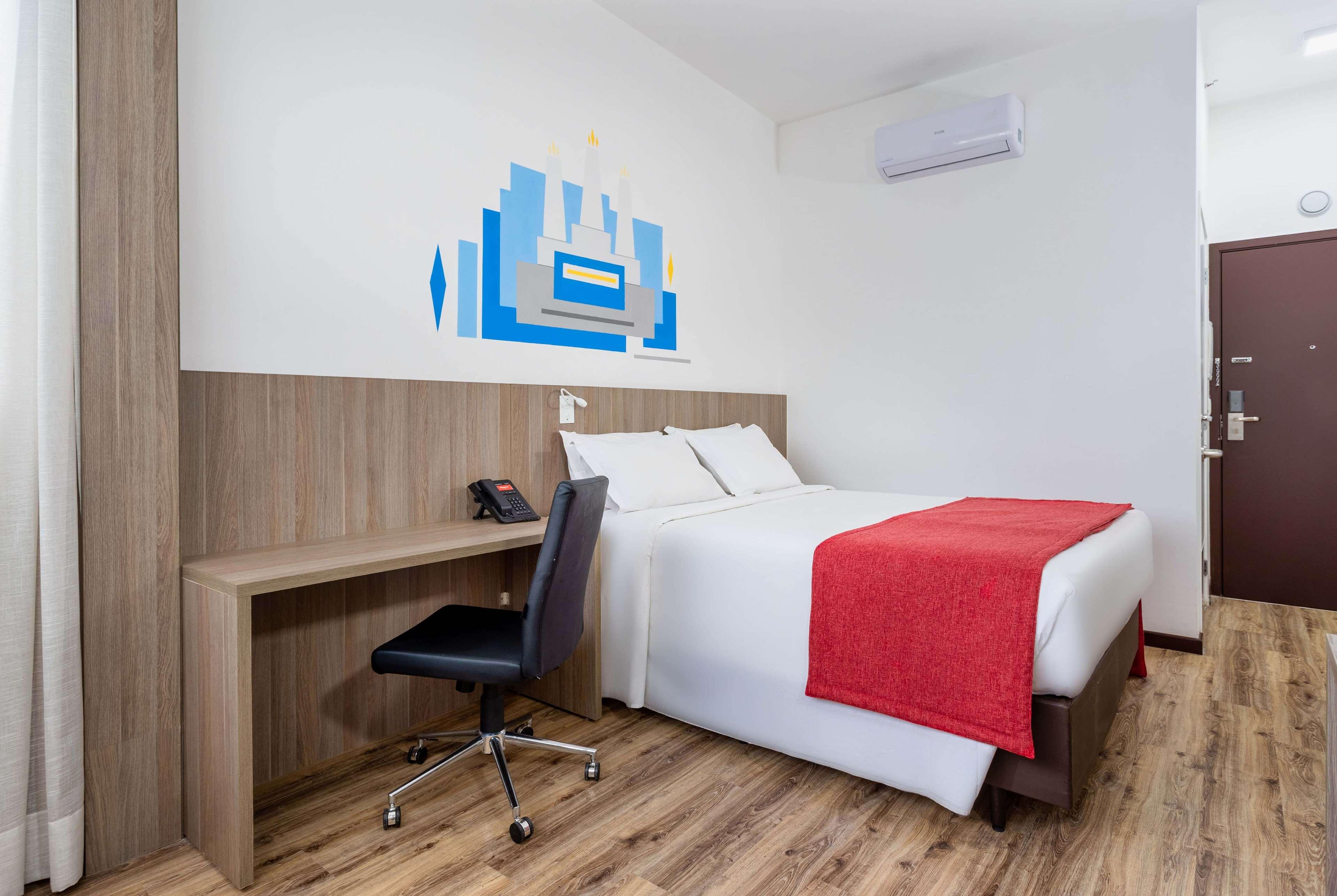 Room, Queen Bed