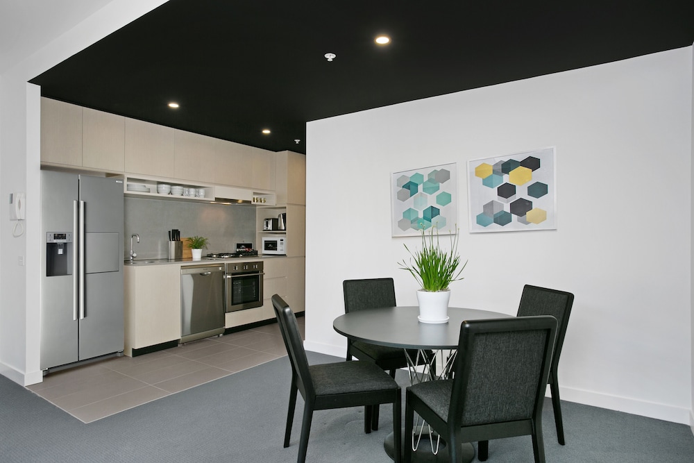 Clayton Serviced Apartments 15/33