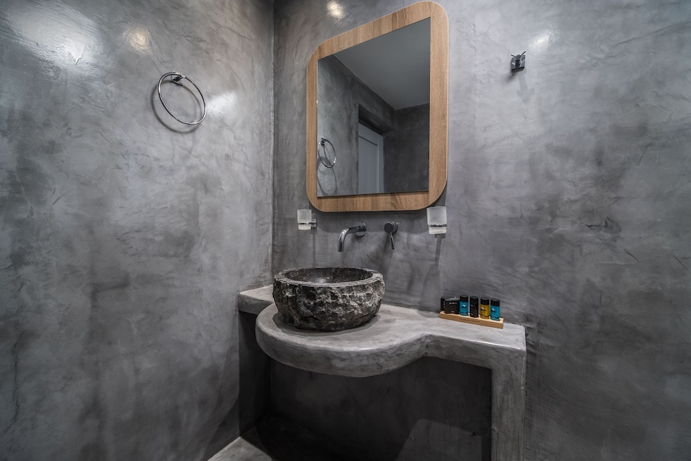 Serenita Luxury Suites 71/71
