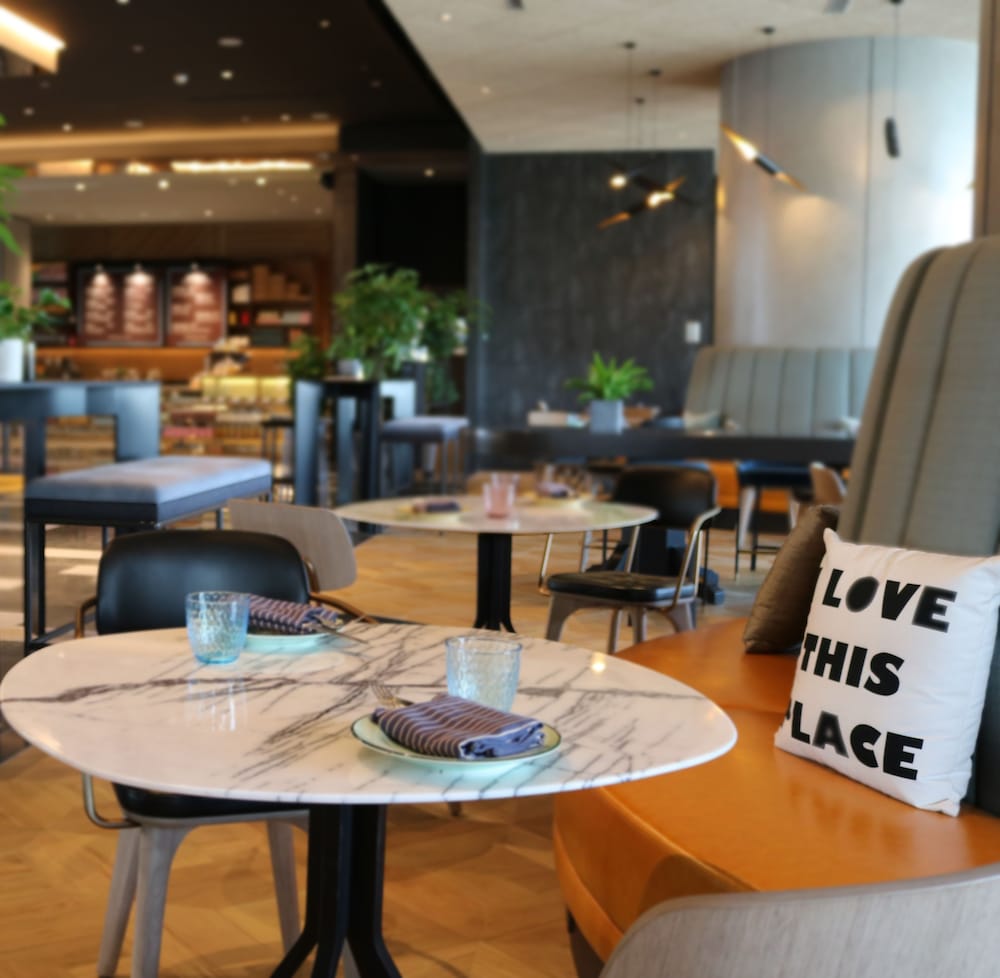 Artyzen Habitat Hongqiao Shanghai 46/71