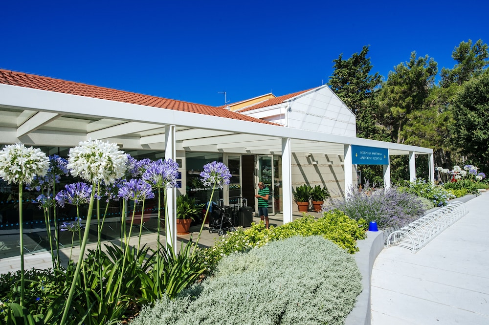 ZATON HOLIDAY RESORT photo5