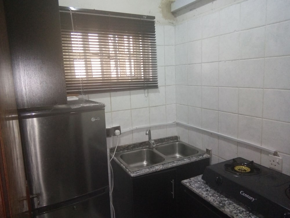 Dwell Apartments 27/27