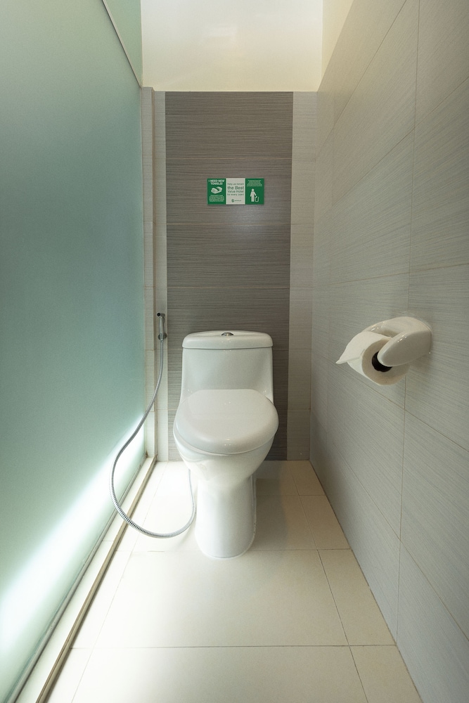 Go Hotels Ortigas Center 65/68