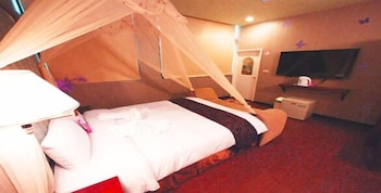 Fuchia Hotel 14/40