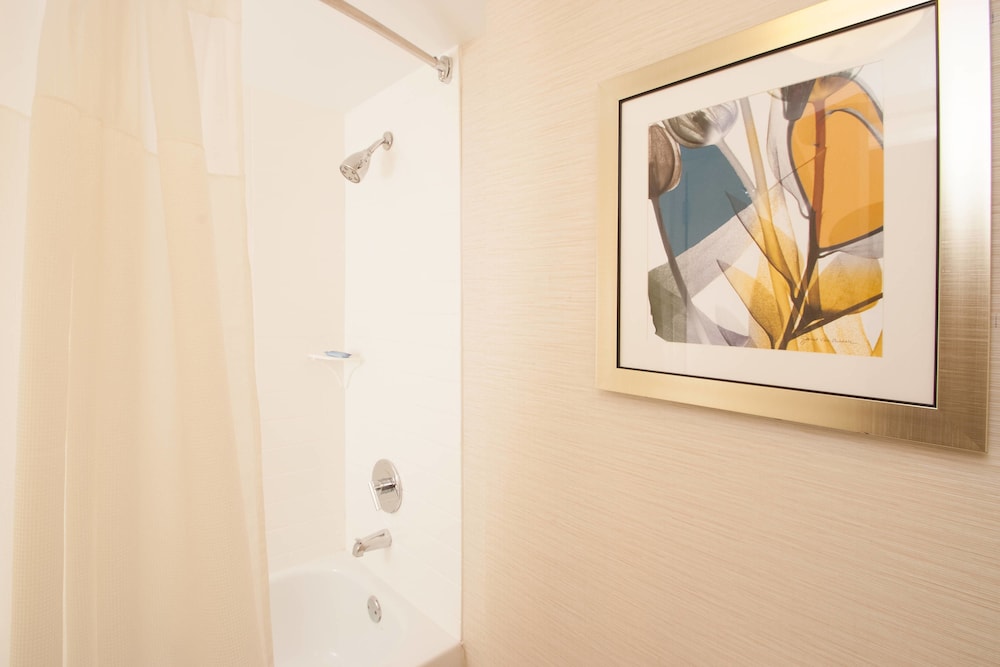 Fairfield Inn Charlotte Gastonia 14/38