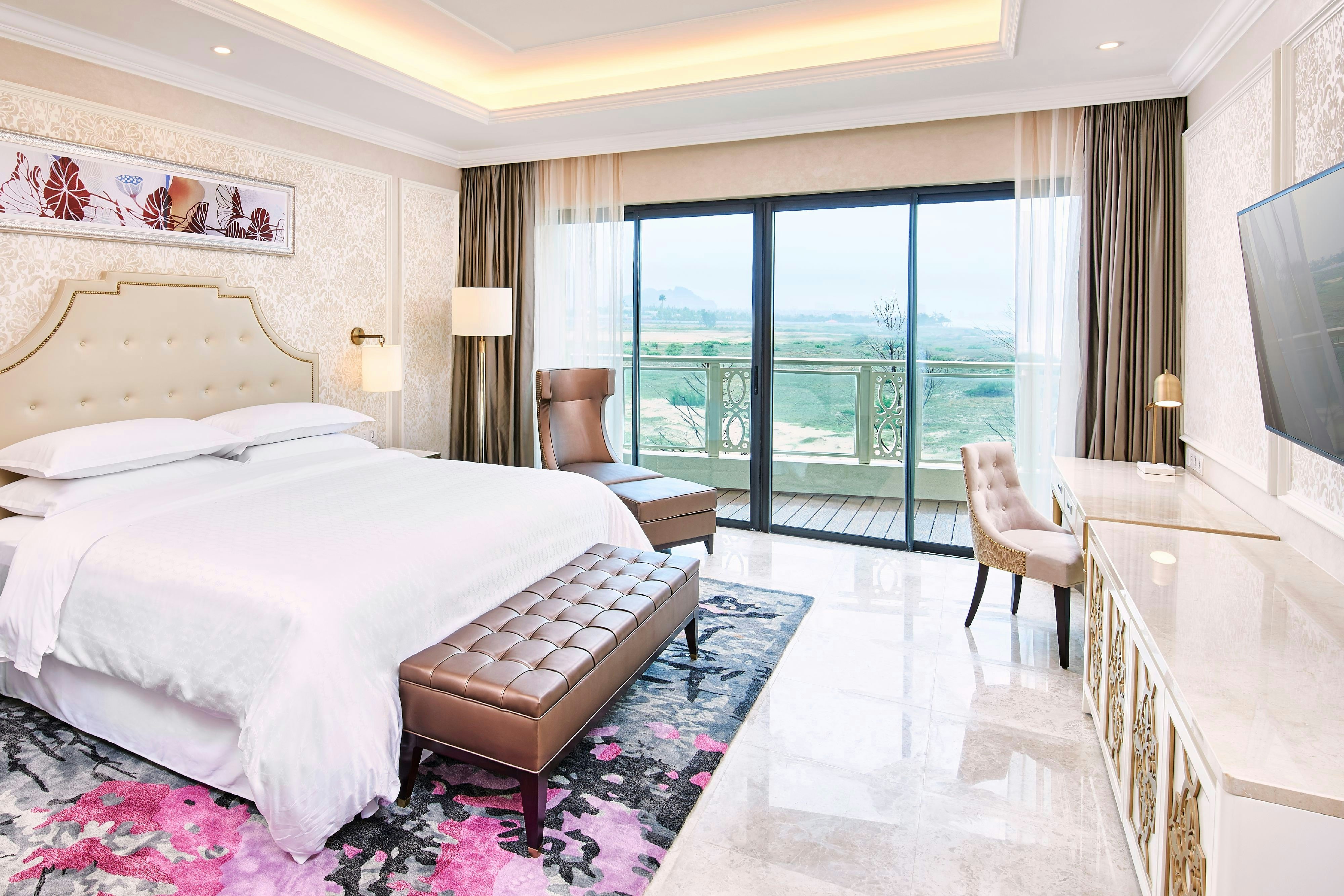 Sheraton Grand Danang Beach Resort and Spa 6/47