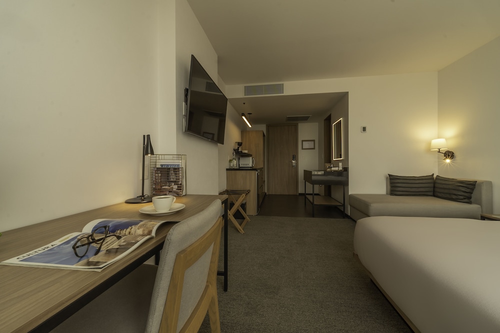 Stadia Suites Queretaro 44/44