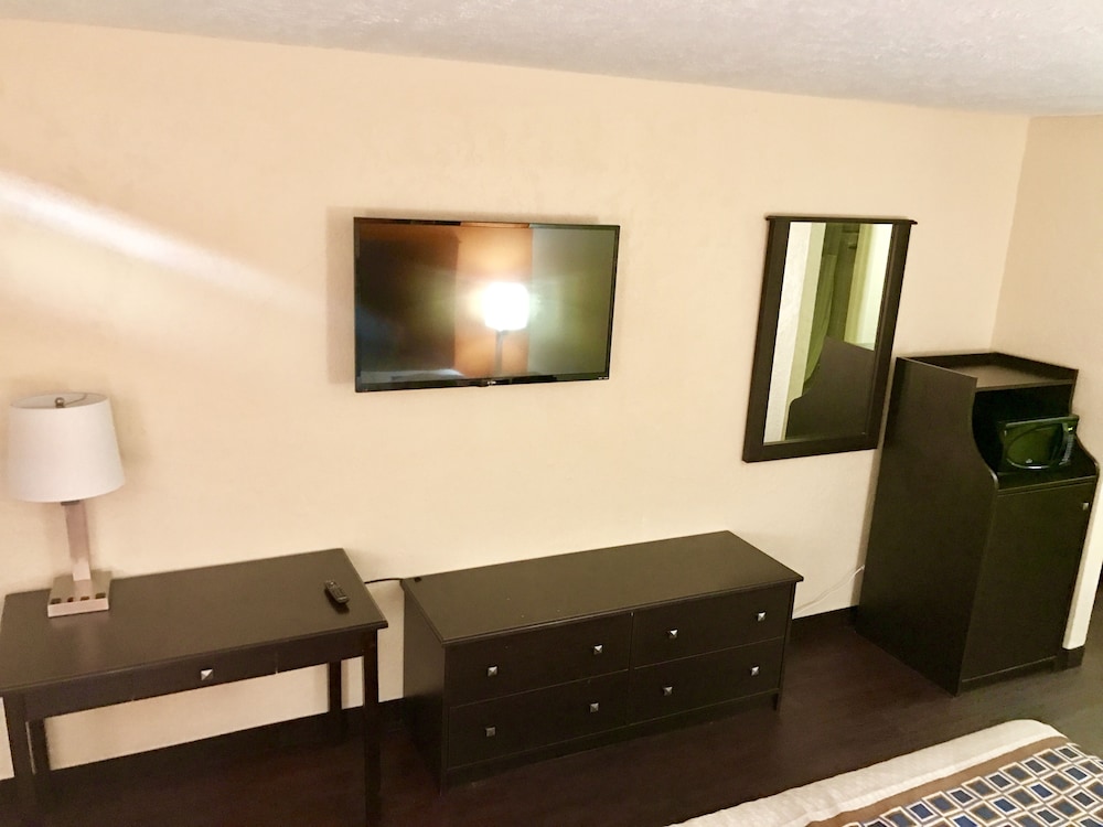 American Inn 23/35