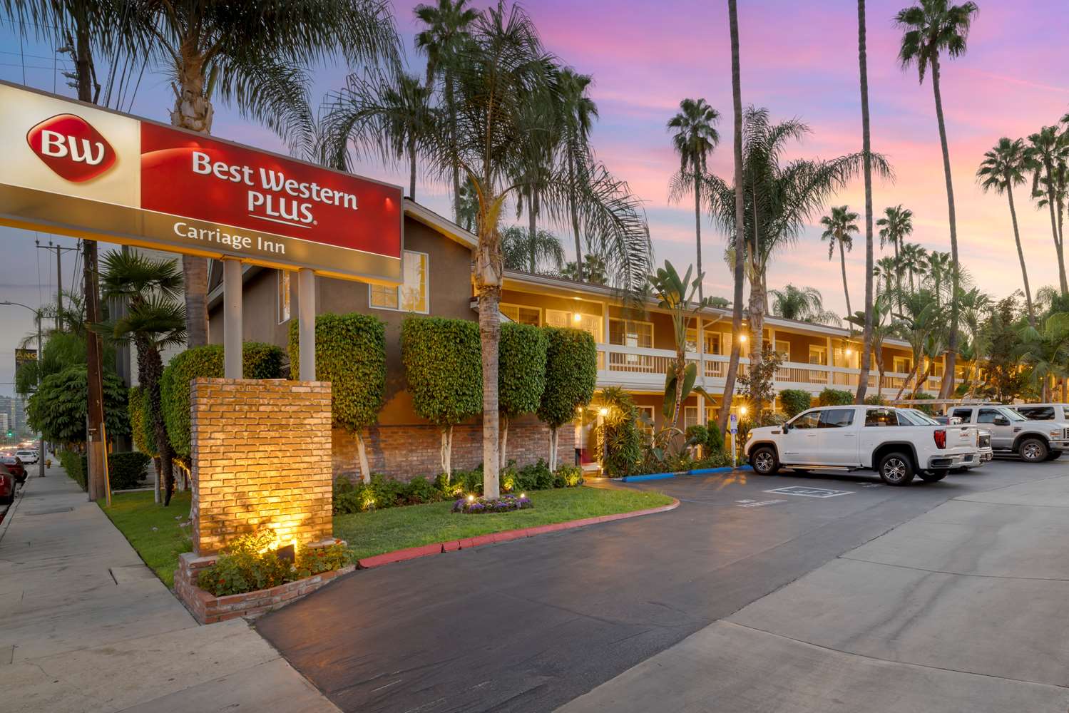 Best Western Plus Carriage Inn 73/78