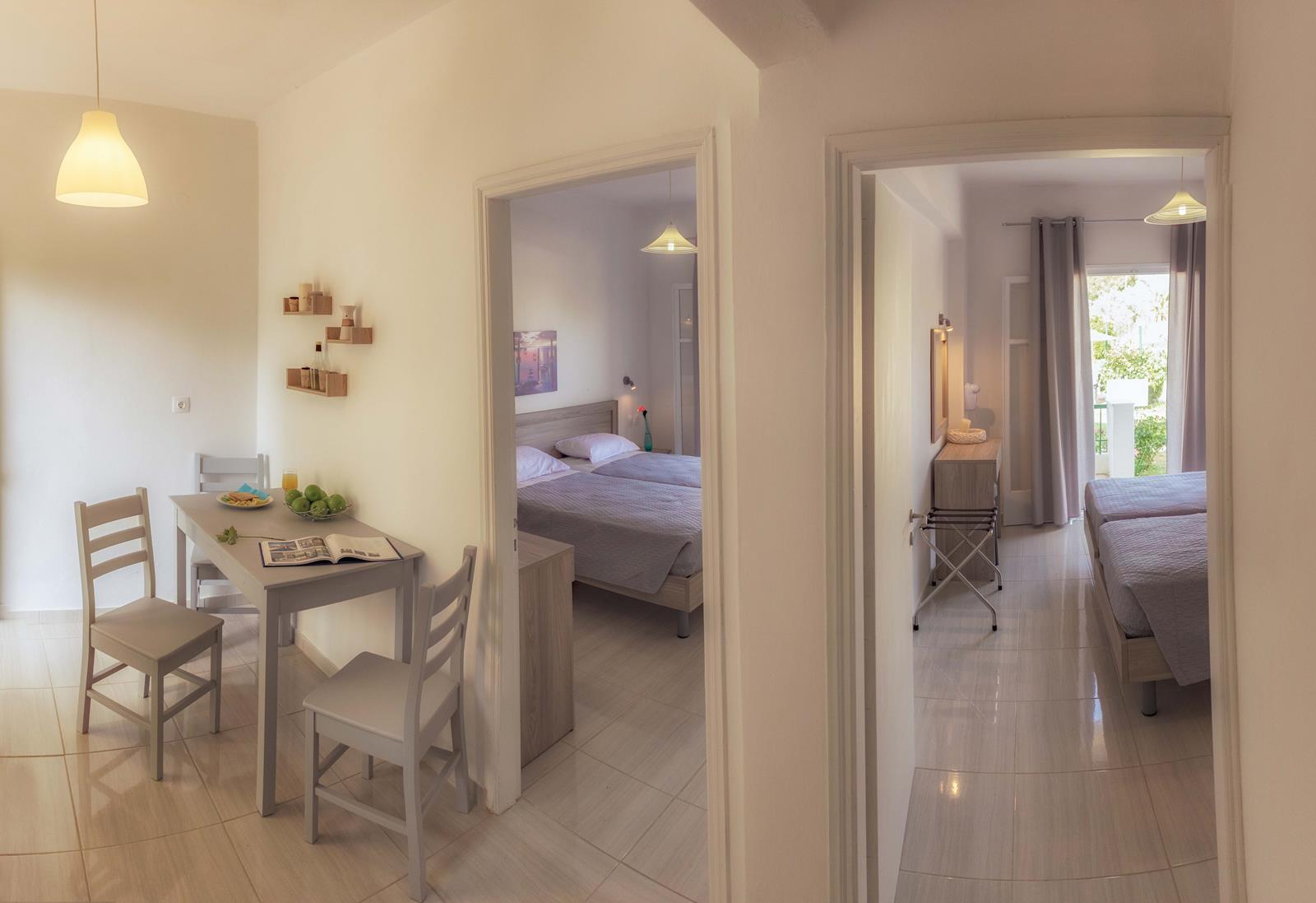 Yianetta Hotel 17/25