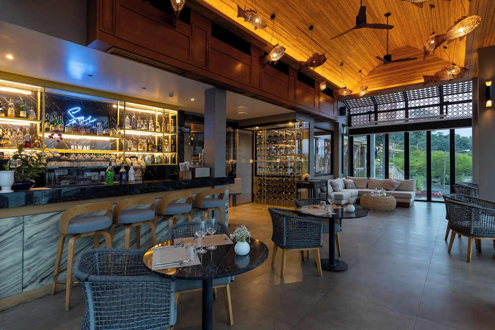 Sinae Phuket Luxury Hotel 60/78